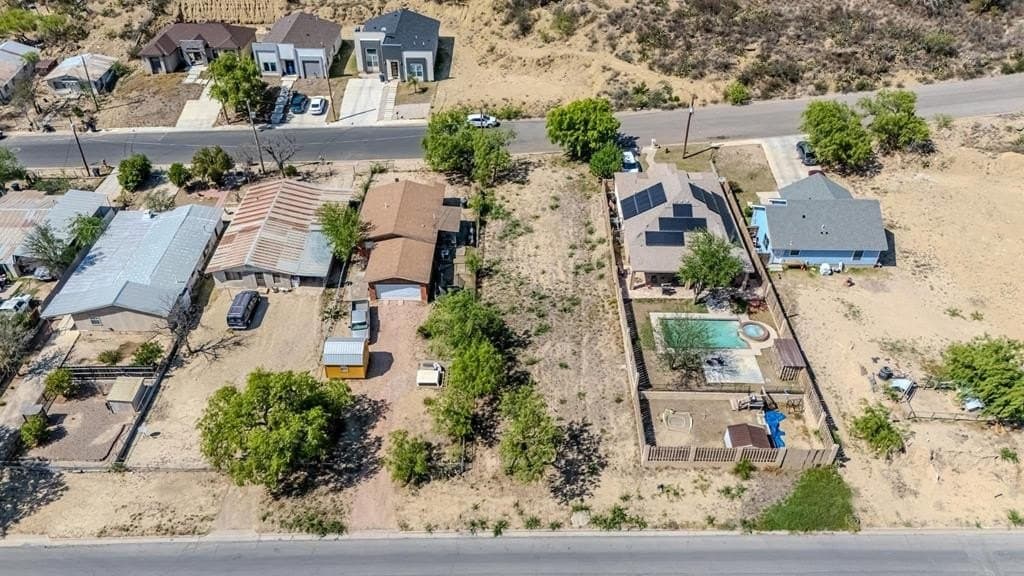 0.18 acres in Maverick County - photo 5