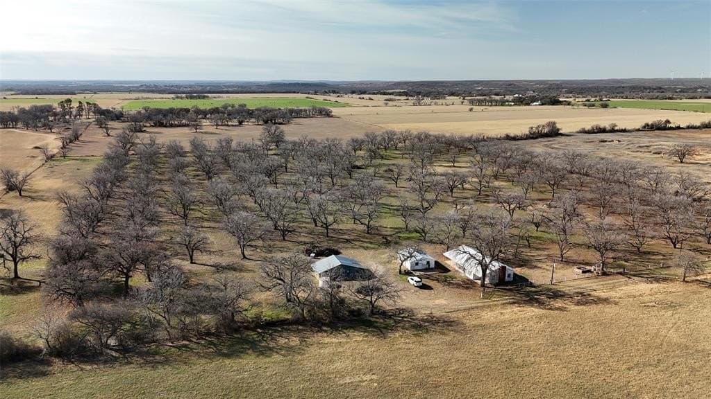 000 Pecan Lane