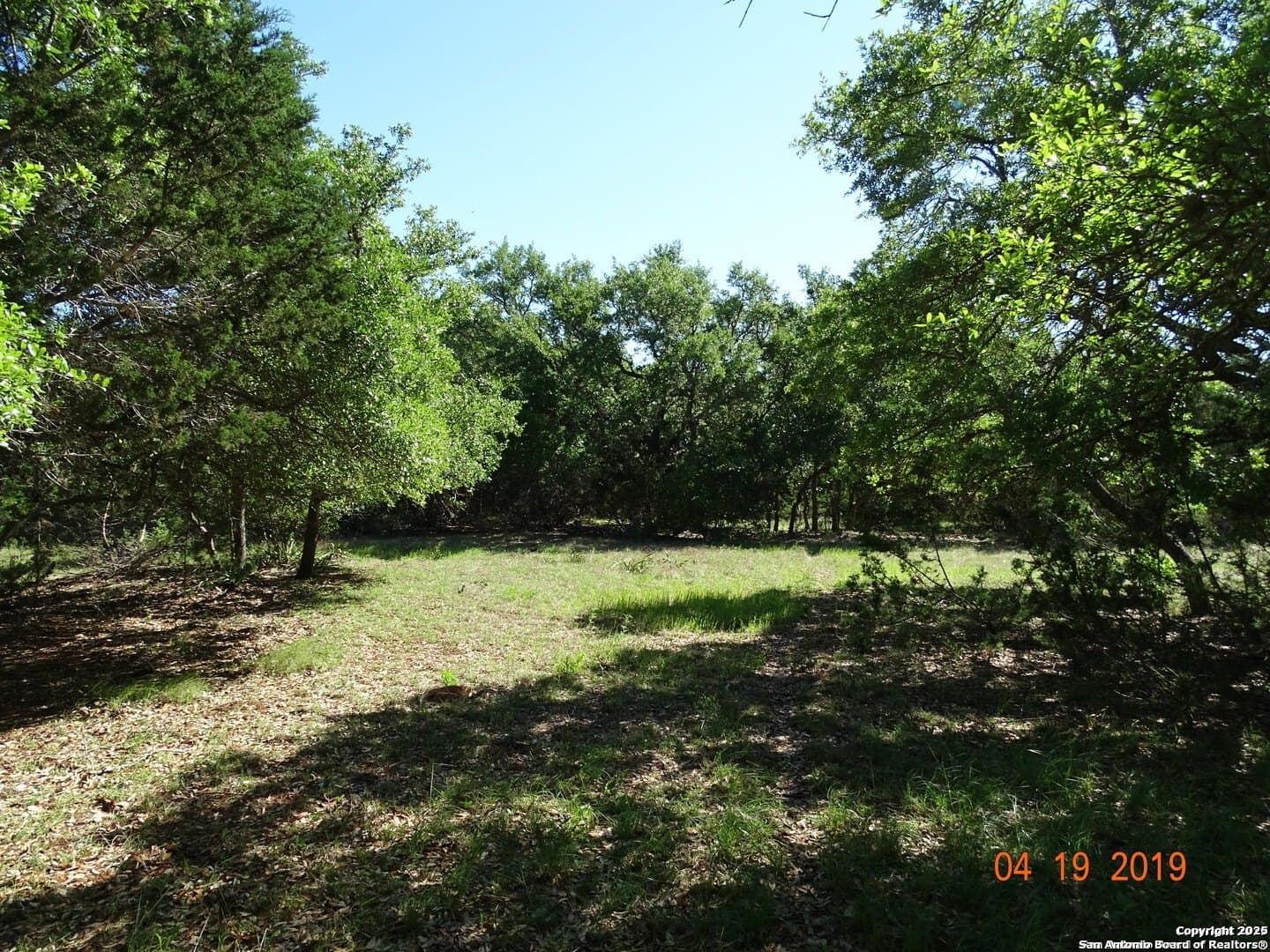 3.35 acres in Bandera County - photo 4