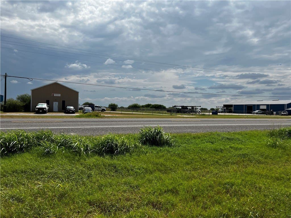 150.27 acres in Jim Wells County - photo 3