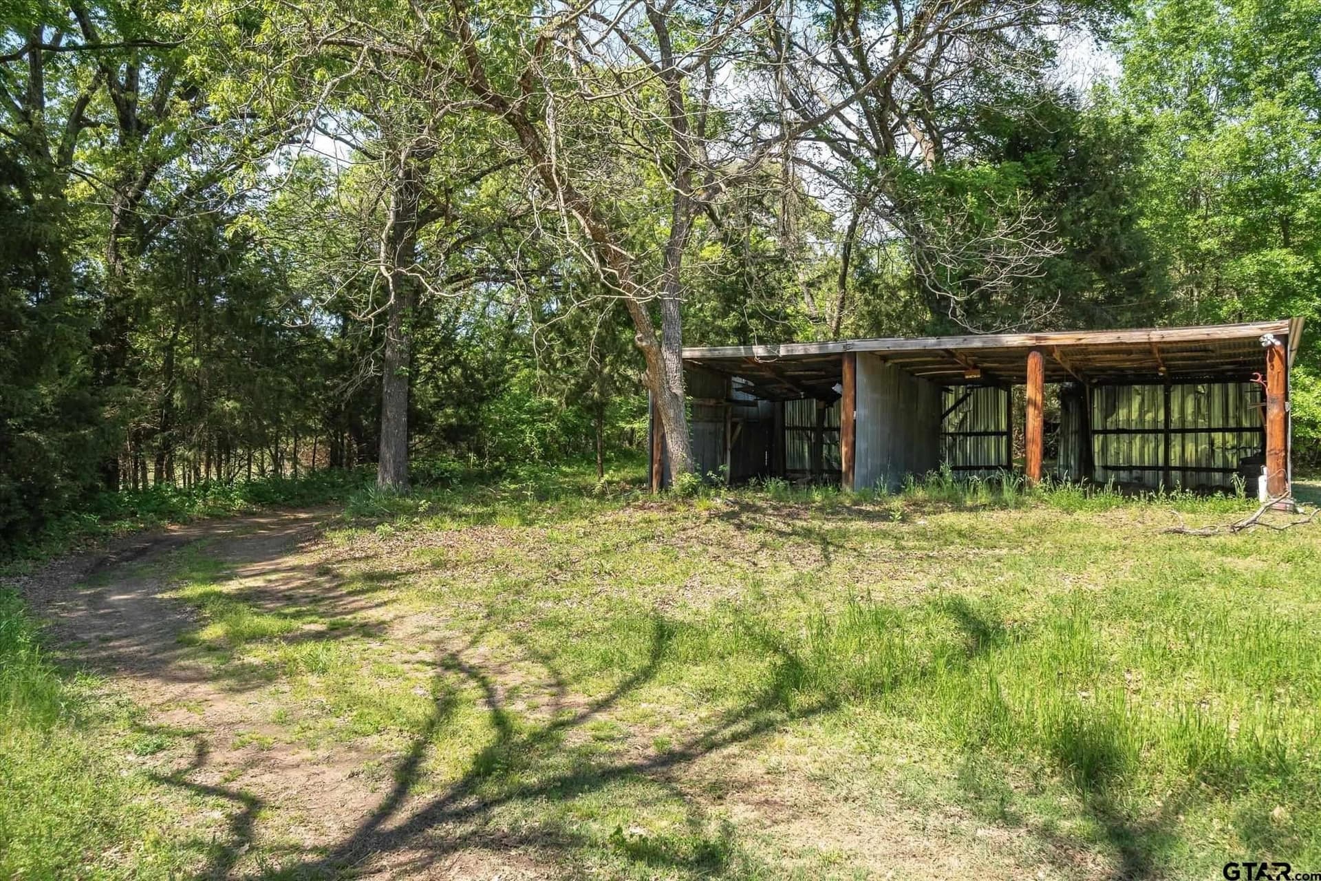 10 acres in Van Zandt County - photo 5