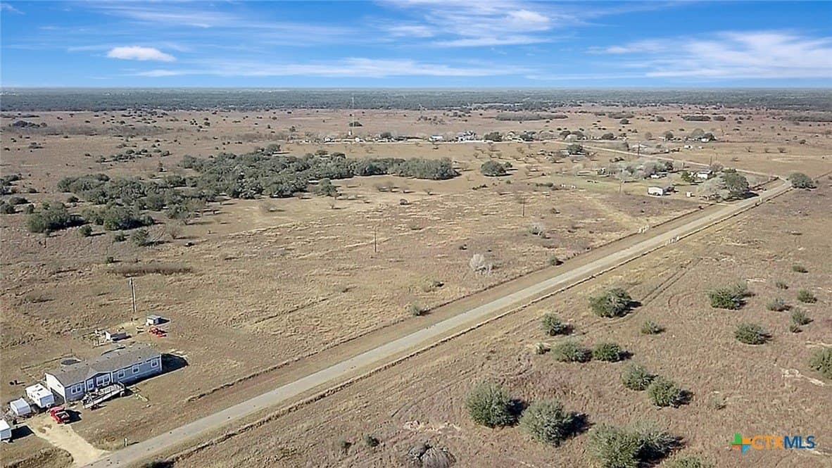 6.67 acres in Victoria County - photo 6