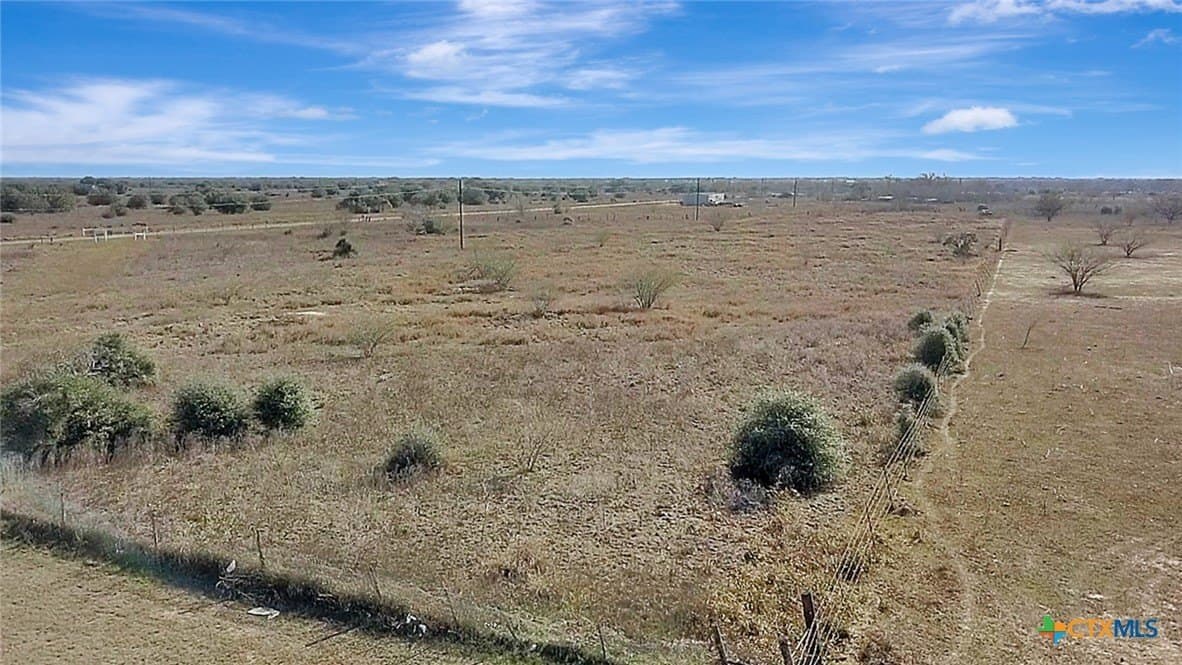 6.67 acres in Victoria County - photo 9