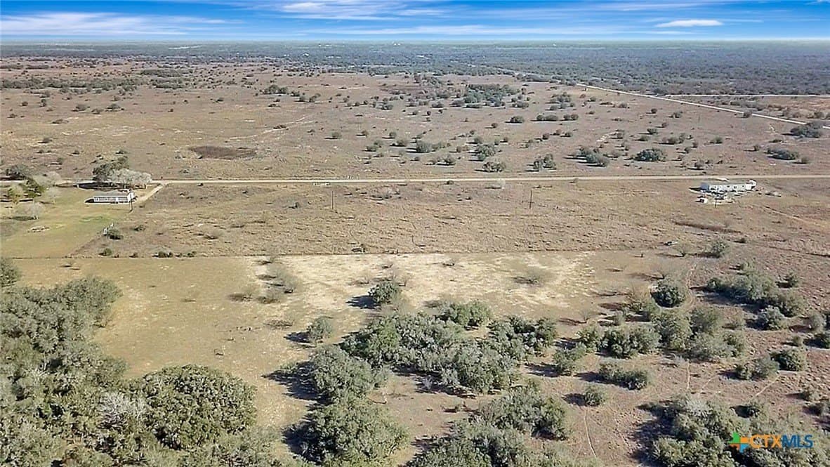 6.67 acres in Victoria County - photo 5