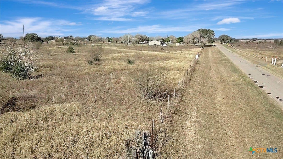 6.67 acres in Victoria County - photo 13