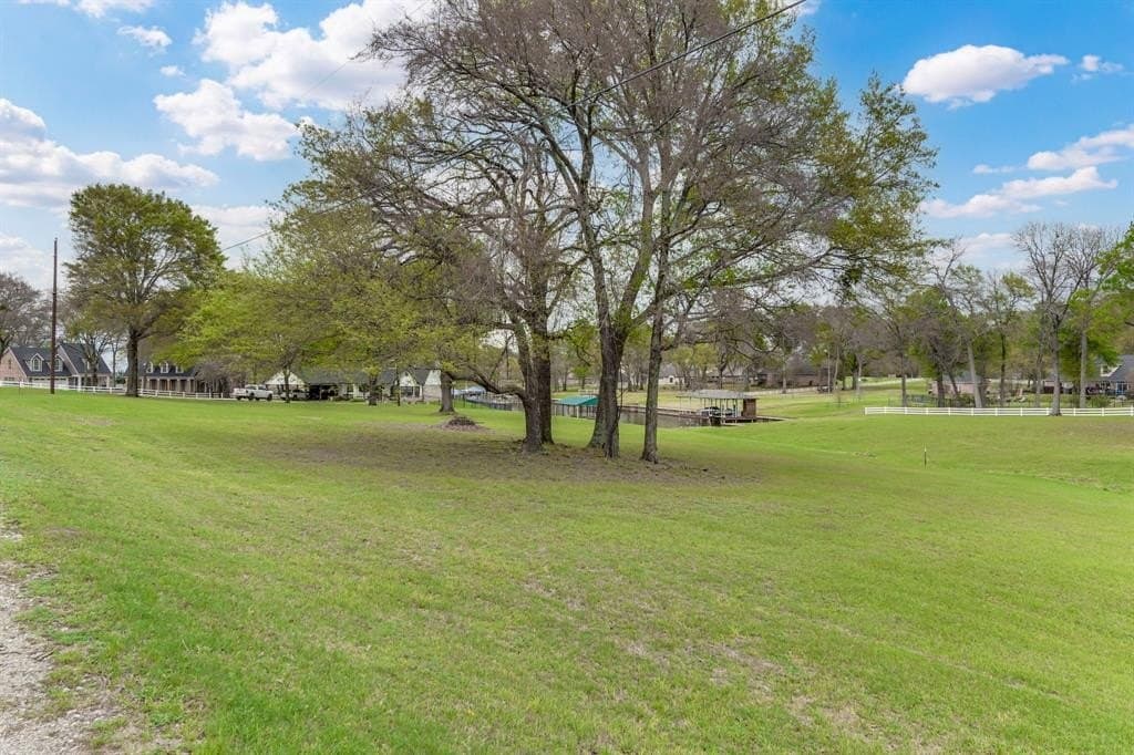 1.09 acres in Navarro County - photo 12