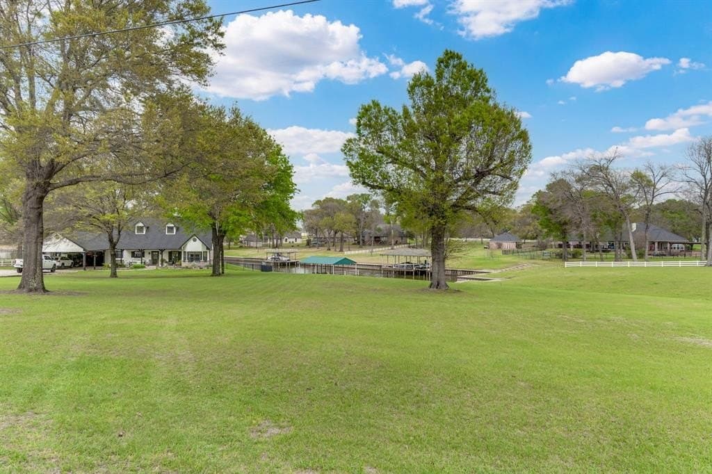 1.09 acres in Navarro County - photo 11