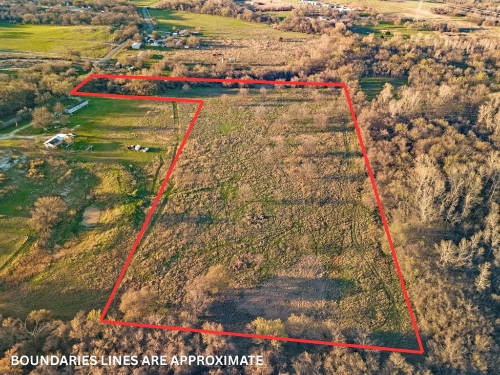10 acres in Parker County - photo 3