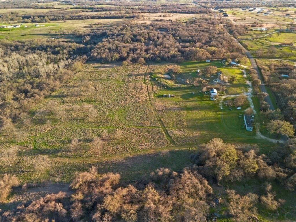 10 acres in Parker County - photo 5