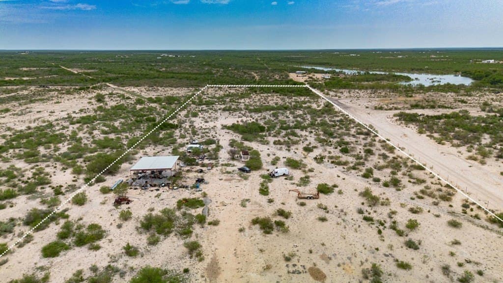 10 acres in Maverick County - photo 12