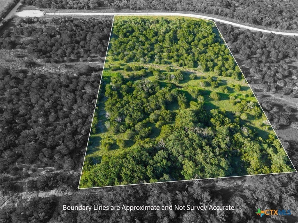 10.01 acres in Hamilton County - photo 2
