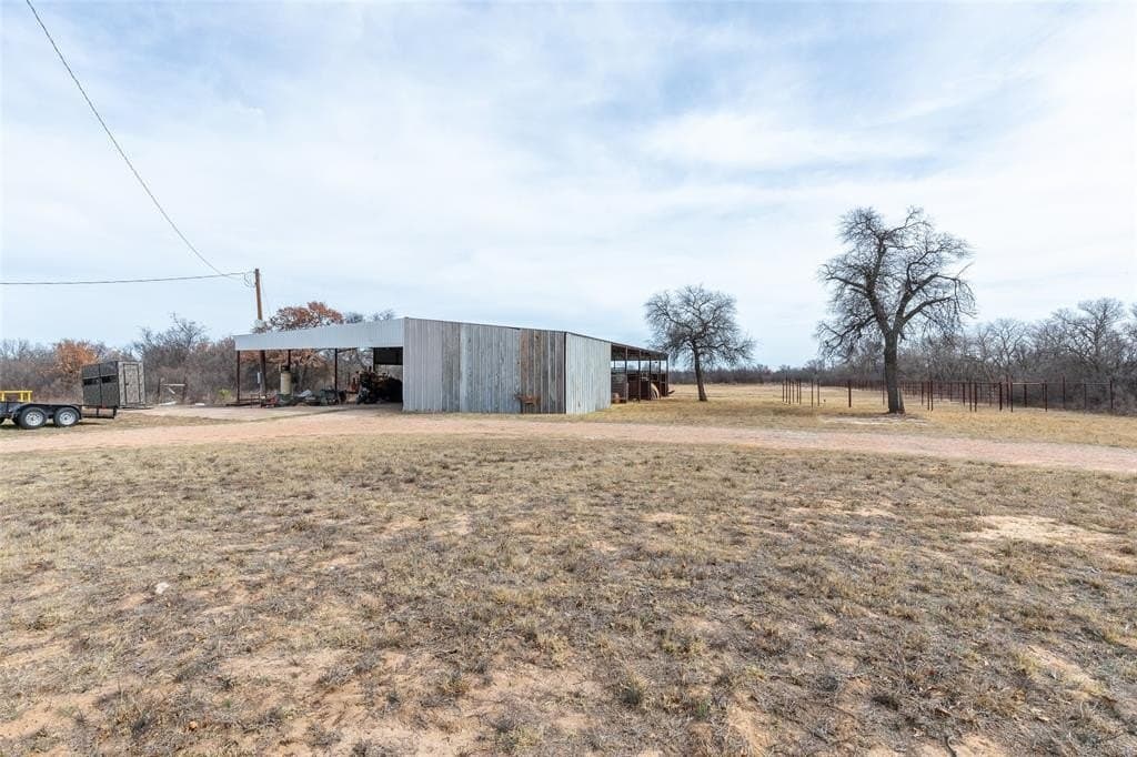 10 acres in Jones County - photo 32