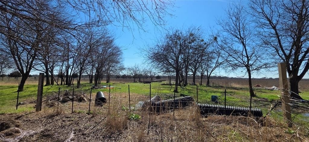 5.2 acres in Navarro County - photo 4