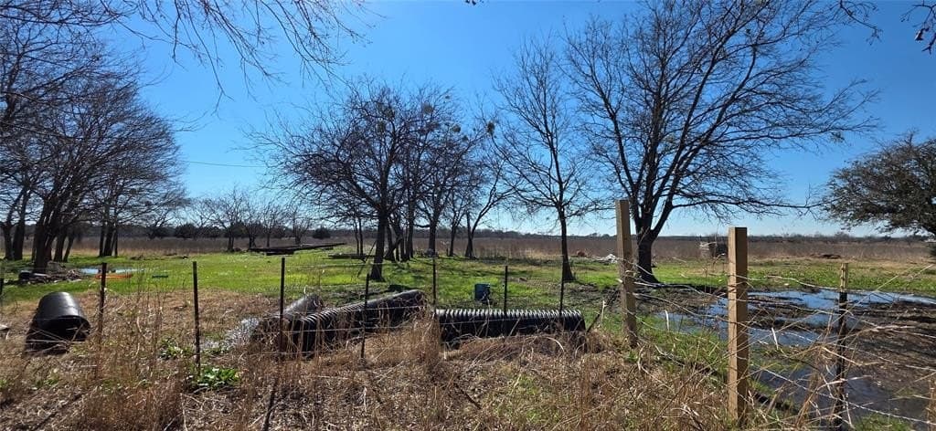 5.2 acres in Navarro County - photo 15