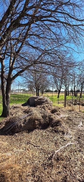 5.2 acres in Navarro County - photo 5