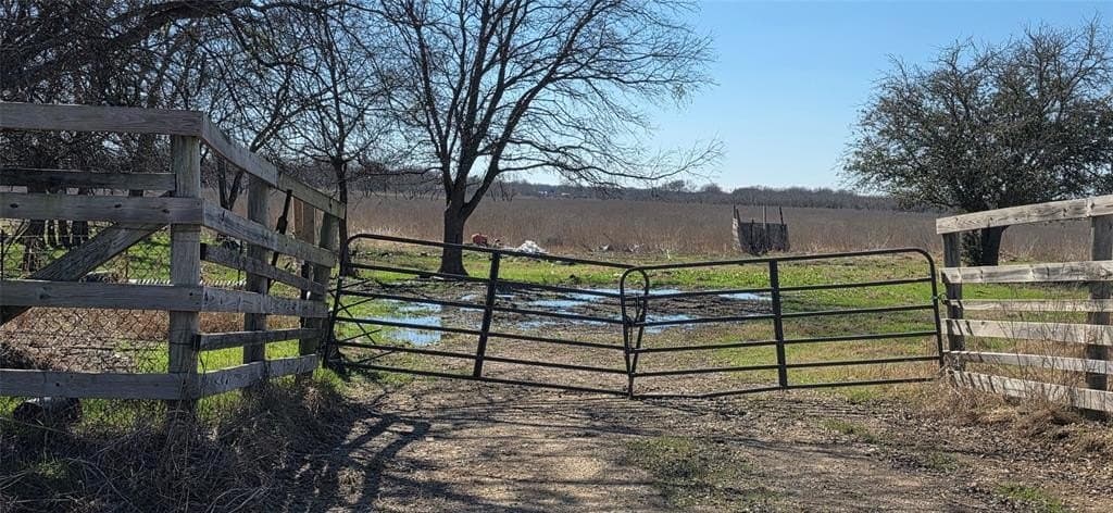 5.2 acres in Navarro County - photo 27