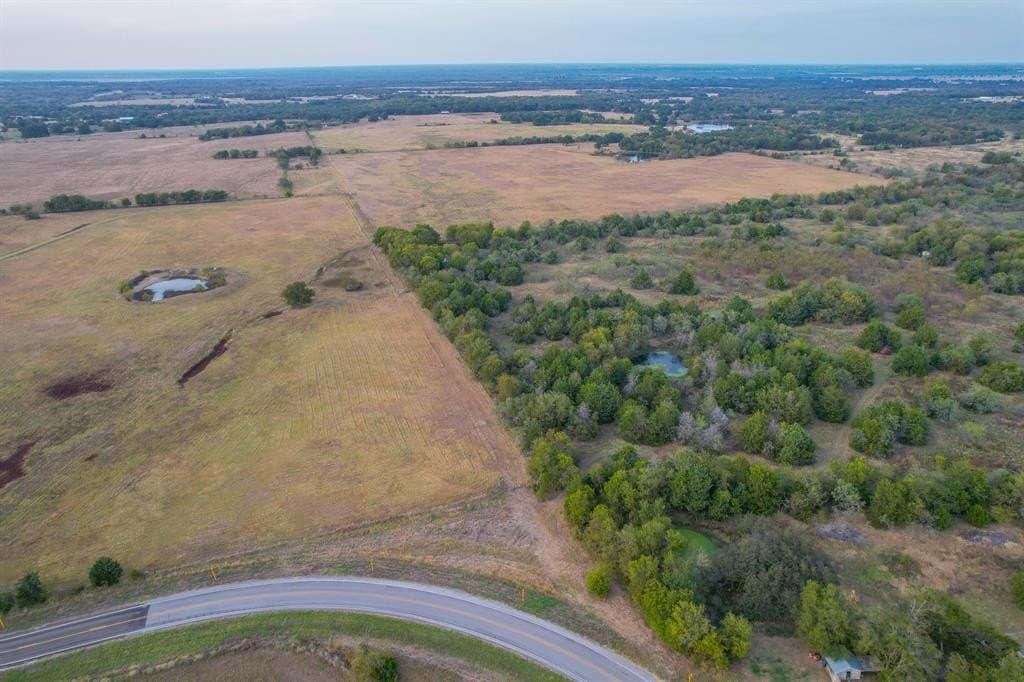 130 acres in Navarro County - photo 15