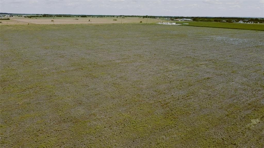 10 acres in Johnson County - photo 4