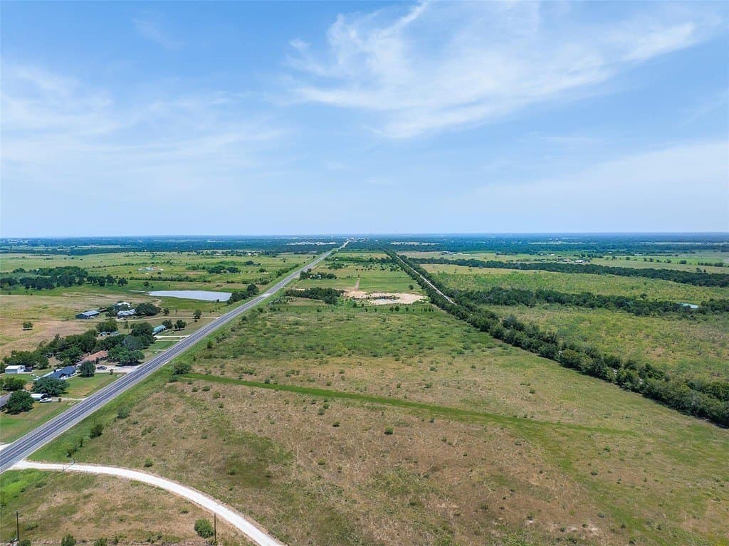 10 acres in Limestone County - photo 3