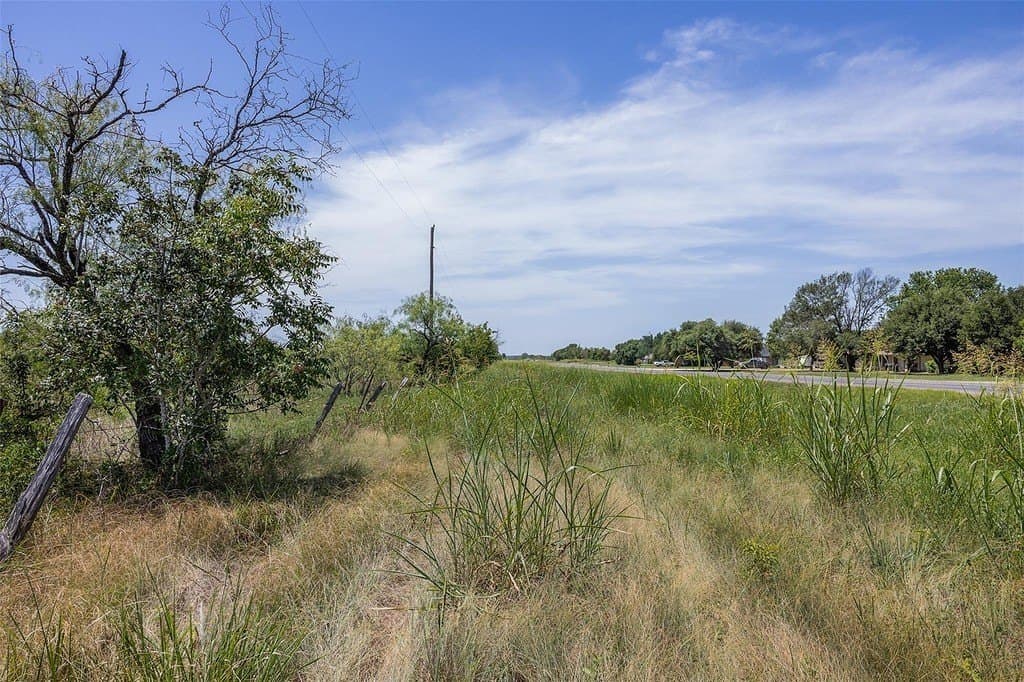 10 acres in Limestone County - photo 8