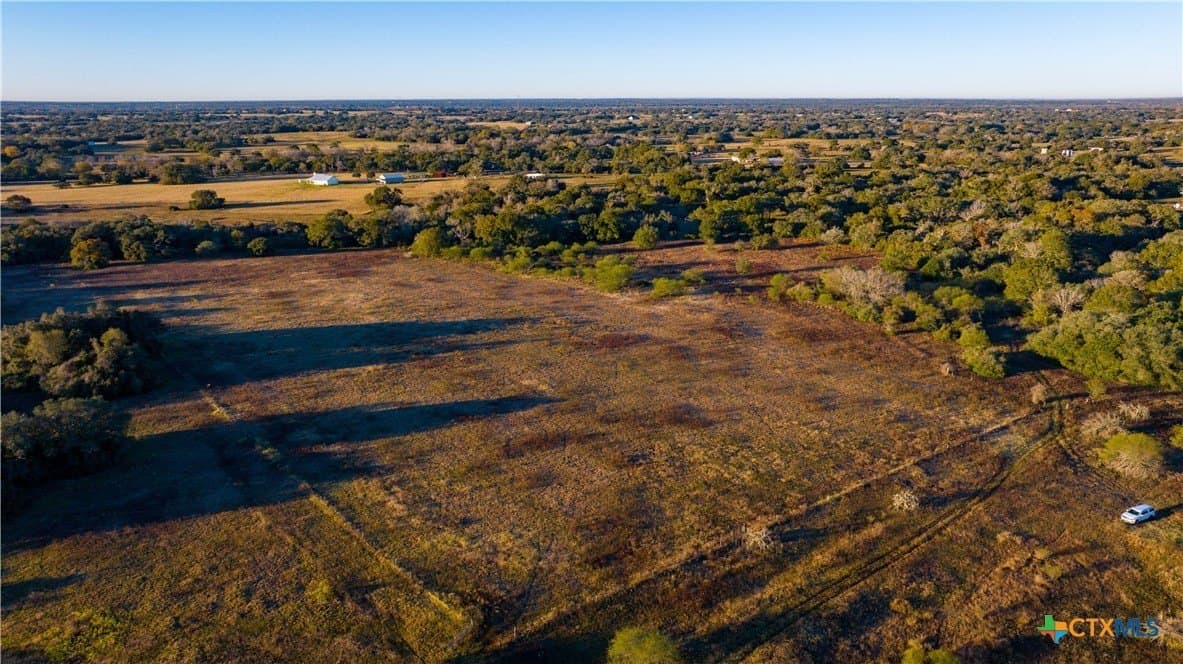 20.5 acres in DeWitt County - photo 7