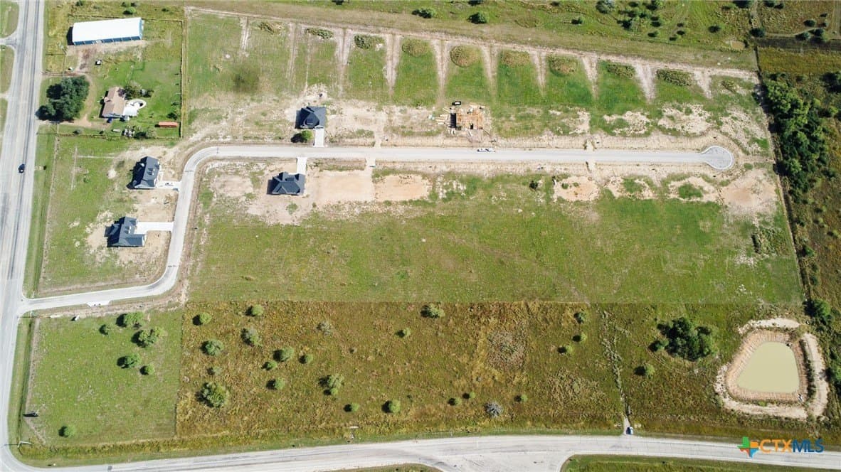 2 acres in Victoria County - photo 3