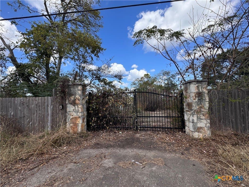 0.73 acres in Bell County - photo 8