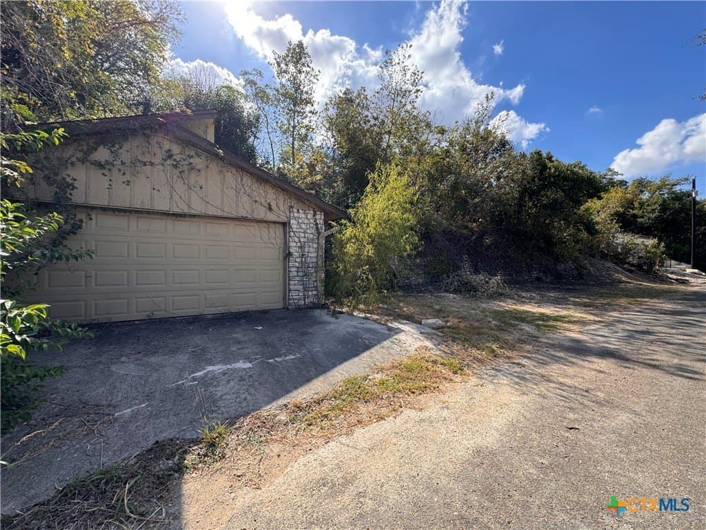 0.73 acres in Bell County - photo 13