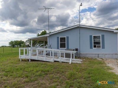 10.1 acres in Guadalupe County - photo 4