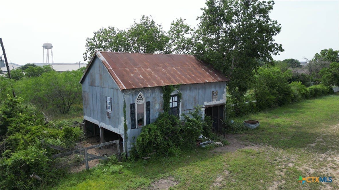 29.59 acres in Guadalupe County - photo 8
