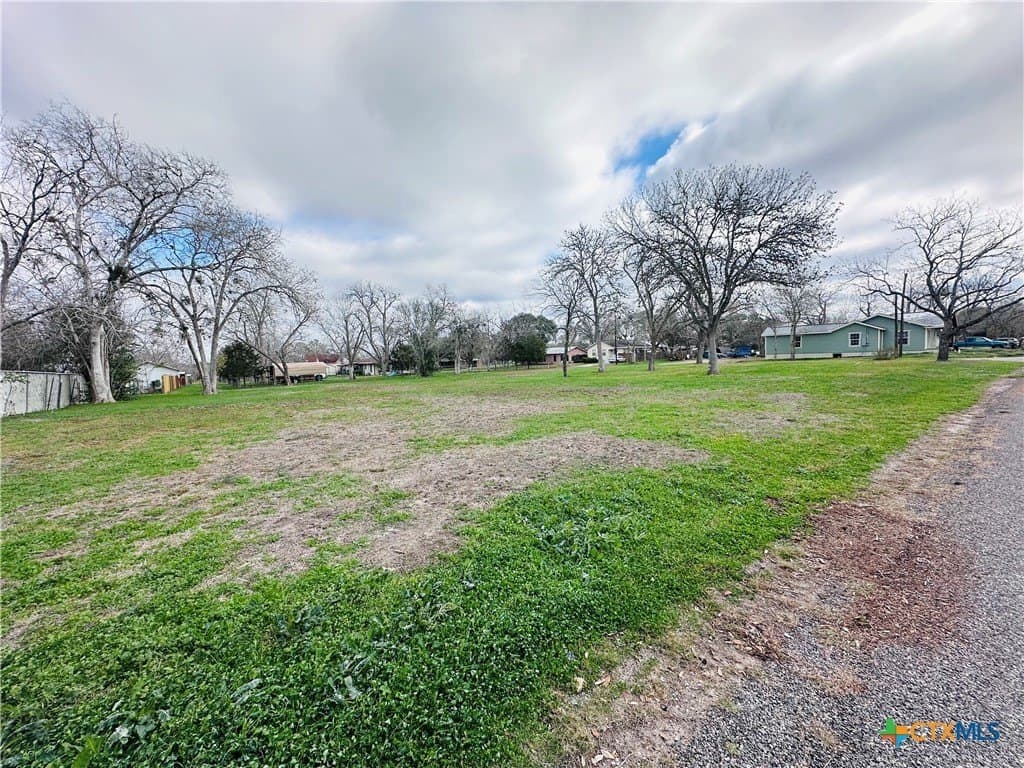 0.52 acres in Lavaca County - photo 7