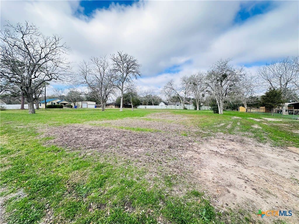 0.52 acres in Lavaca County - photo 3