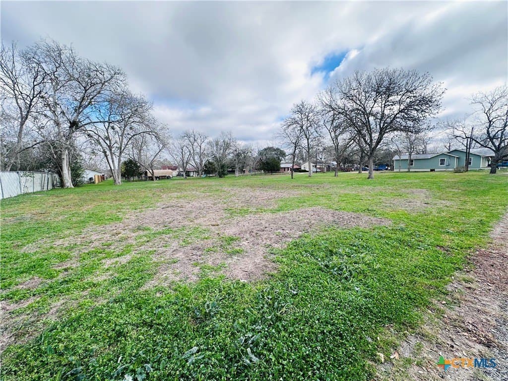 0.52 acres in Lavaca County - photo 6
