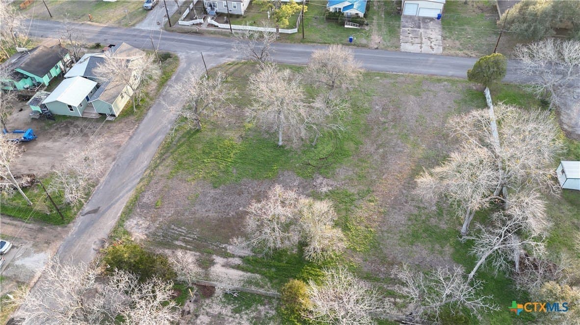 0.52 acres in Lavaca County - photo 14