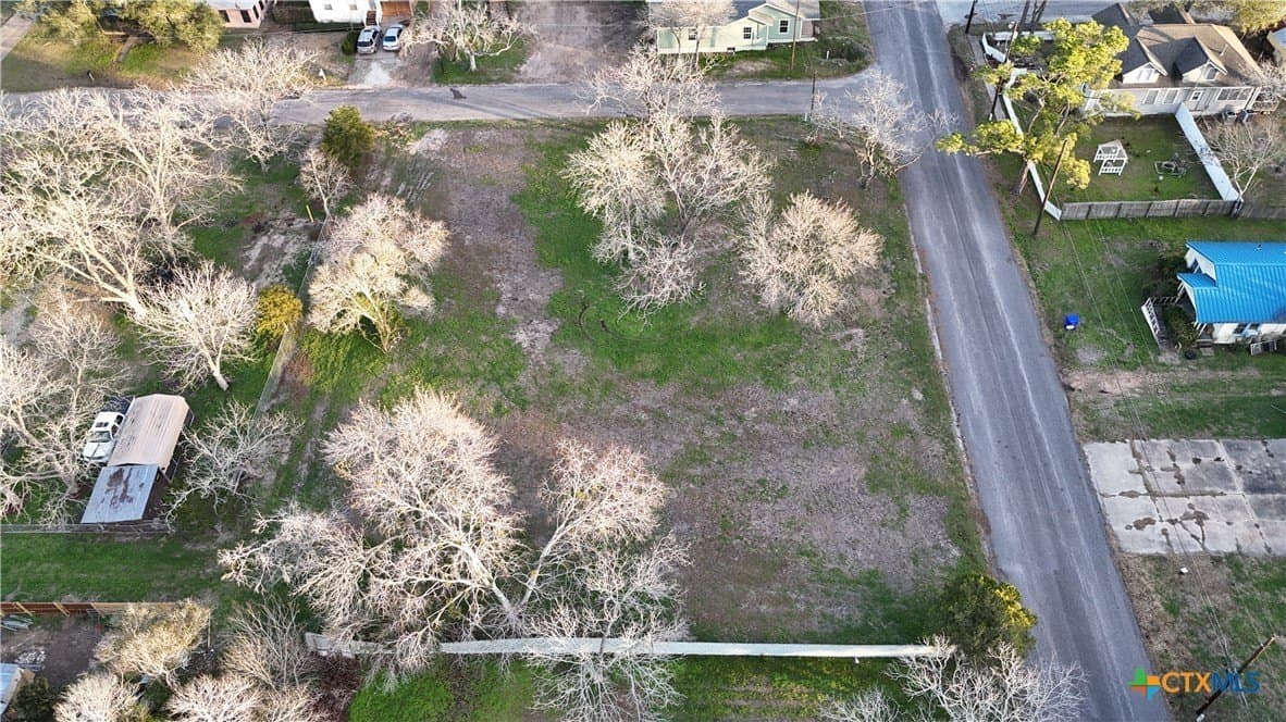 0.52 acres in Lavaca County - photo 11