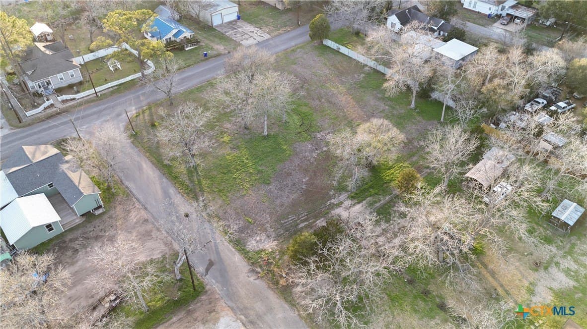 0.52 acres in Lavaca County - photo 15