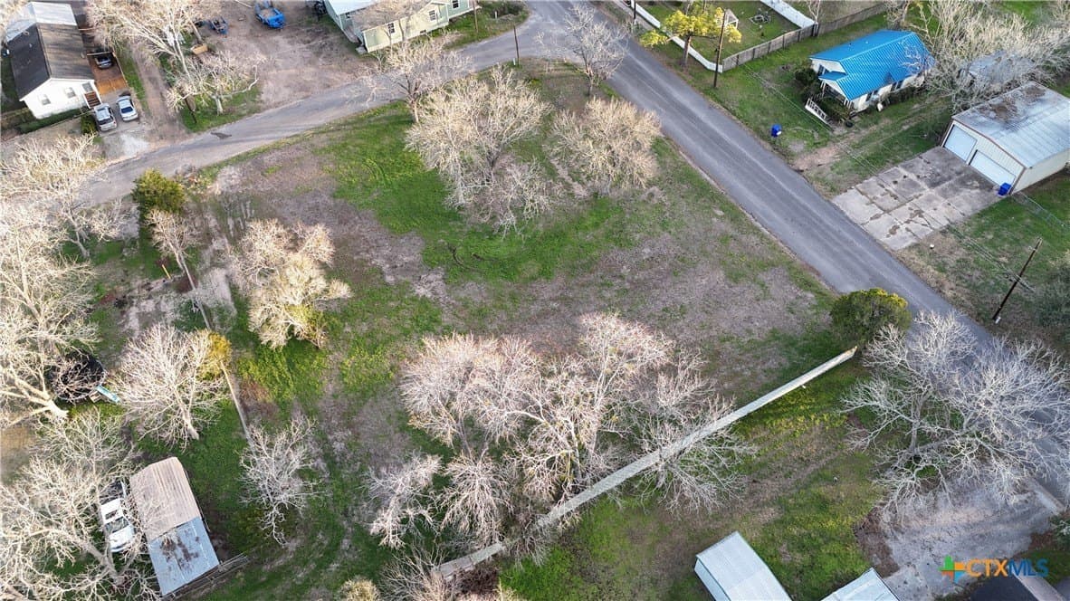 0.52 acres in Lavaca County - photo 12