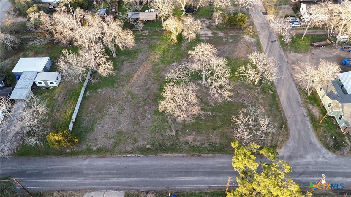 0.52 acres in Lavaca County - photo 9