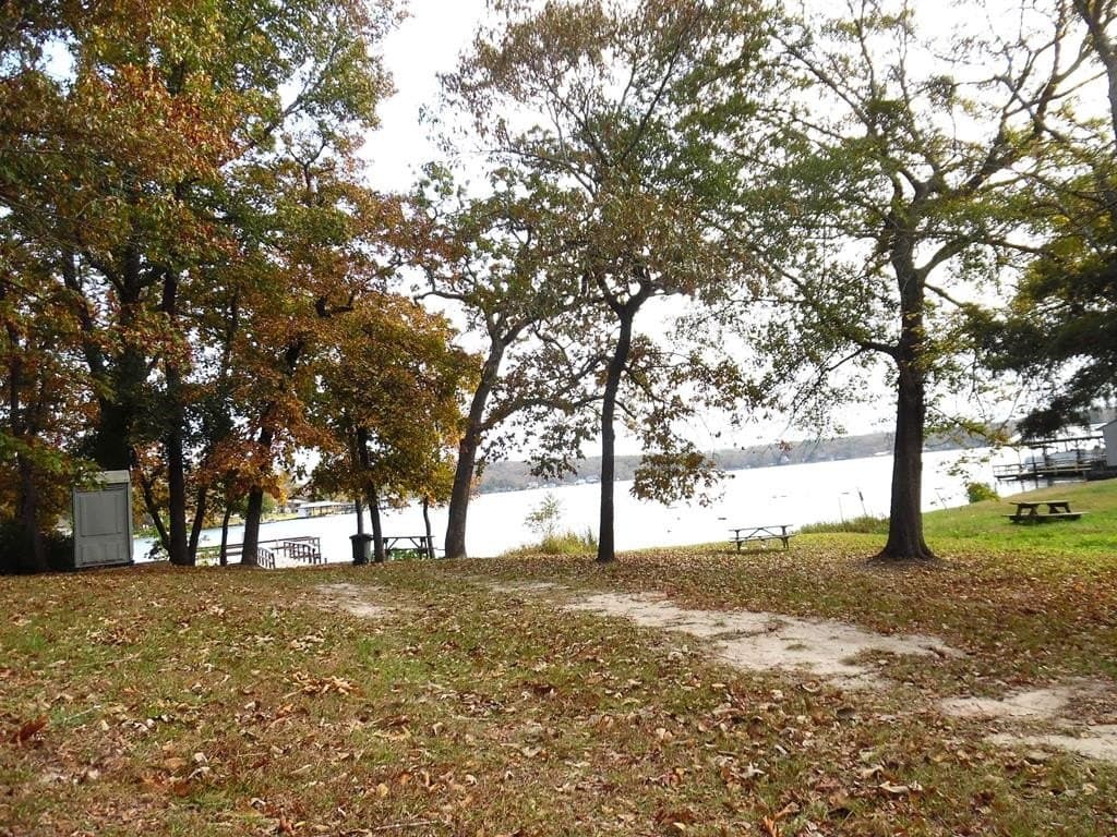 0.18 acres in Van Zandt County - photo 16