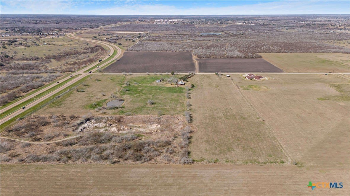 27.77 acres in Victoria County - photo 7