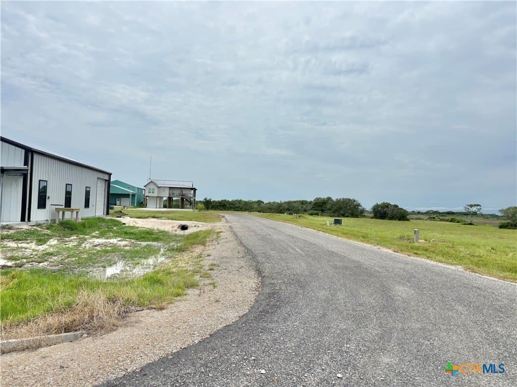 0.62 acres in Calhoun County - photo 32