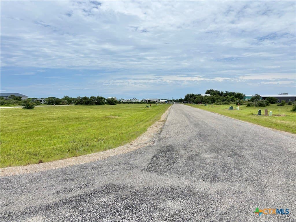 0.62 acres in Calhoun County - photo 40