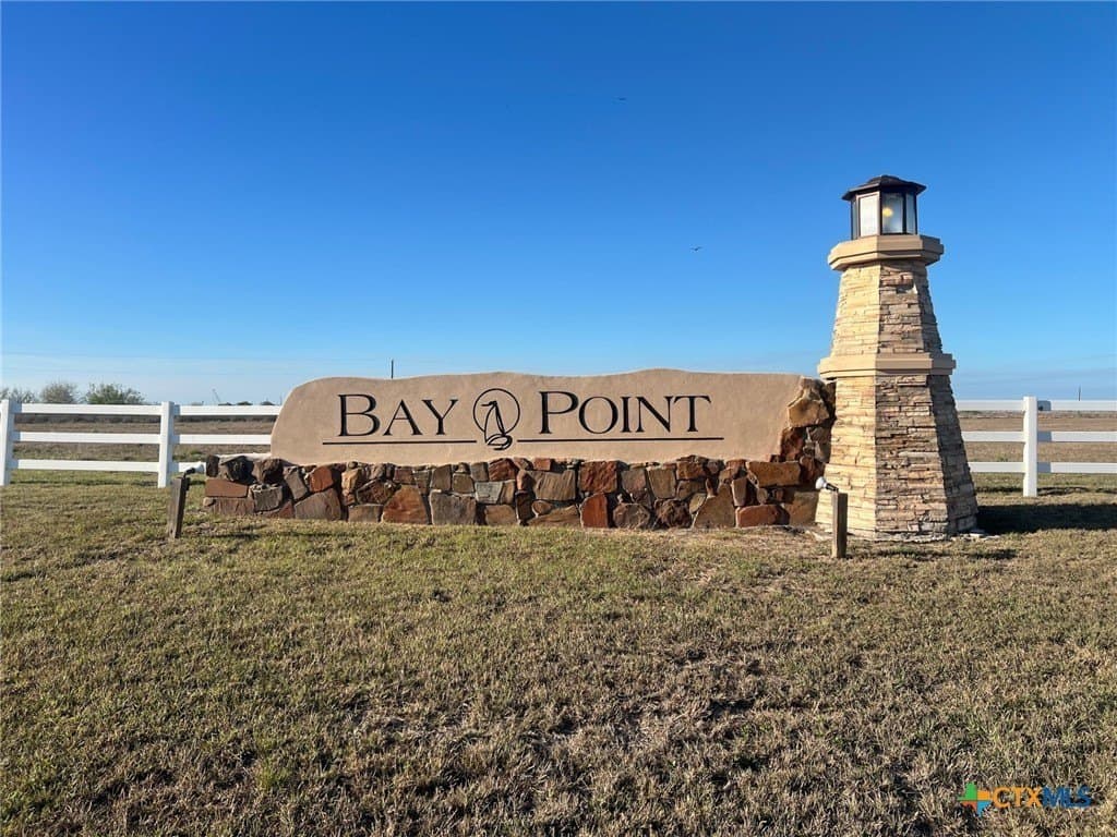 Bay Point Drive lot: 42