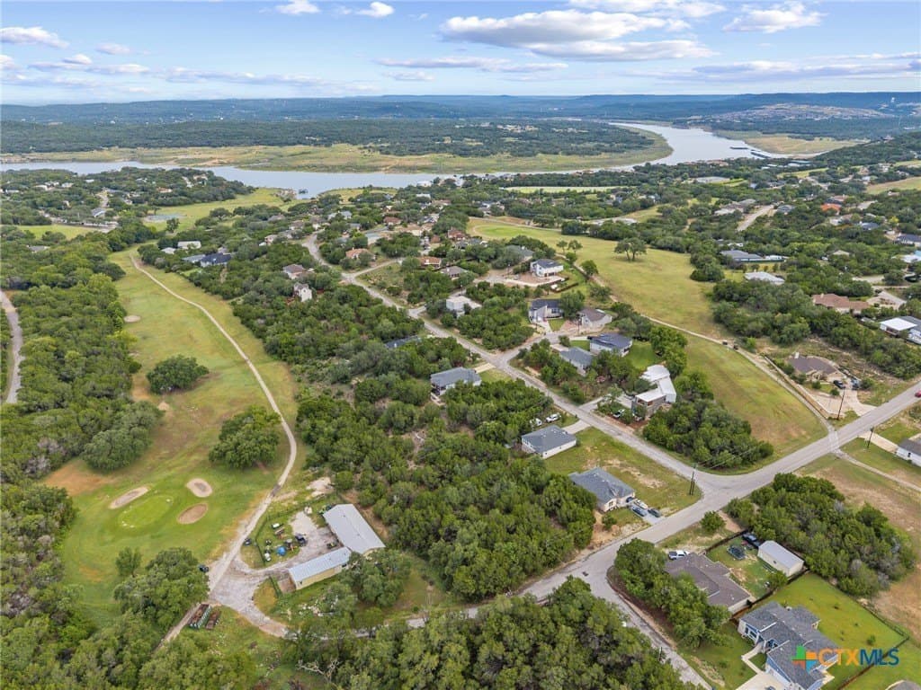 0.25 acres in Travis County - photo 4