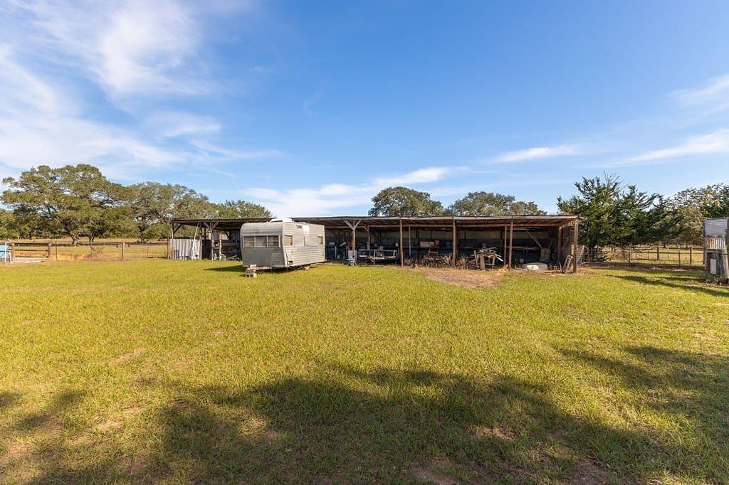 48 acres in Lavaca County - photo 26