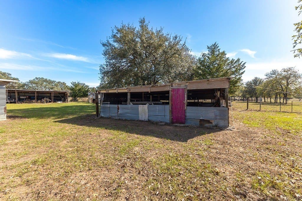 48 acres in Lavaca County - photo 25
