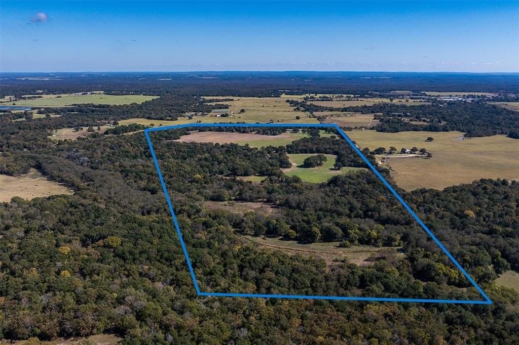 158.81 acres in Anderson County - photo 2