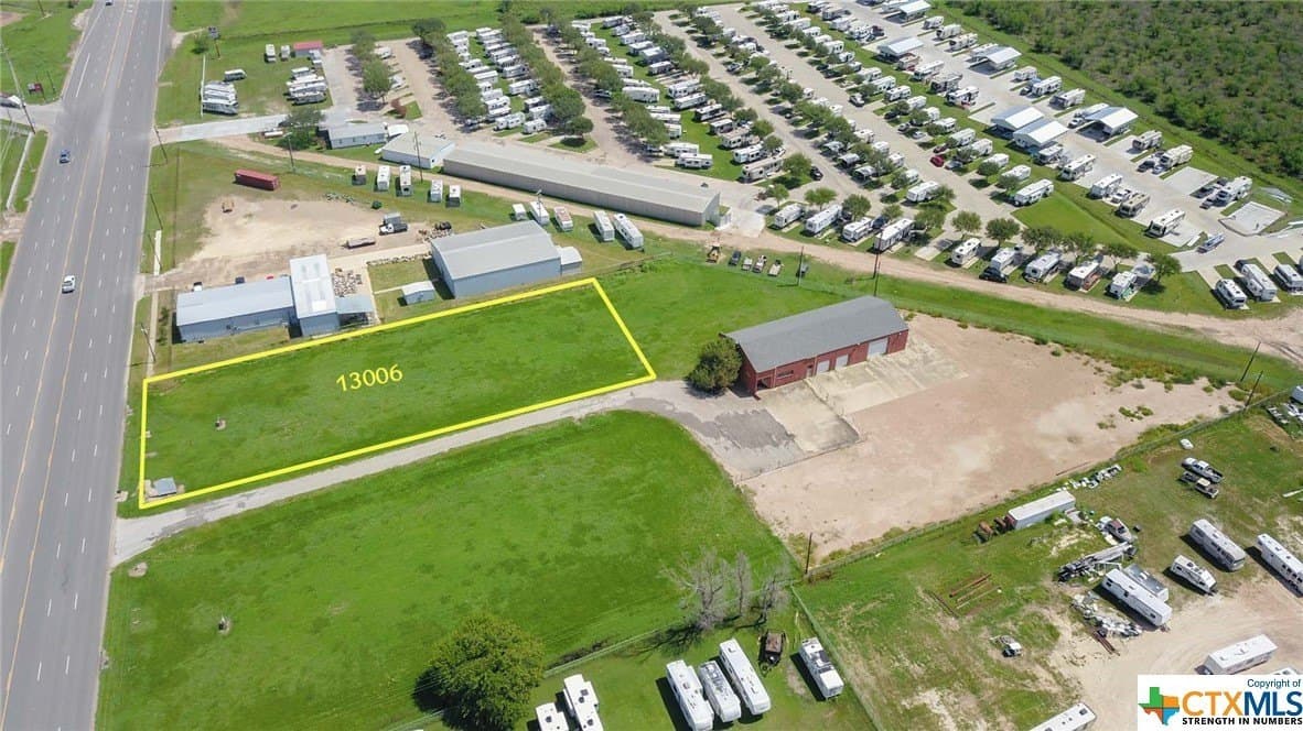 0.74 acres in Victoria County - photo 2