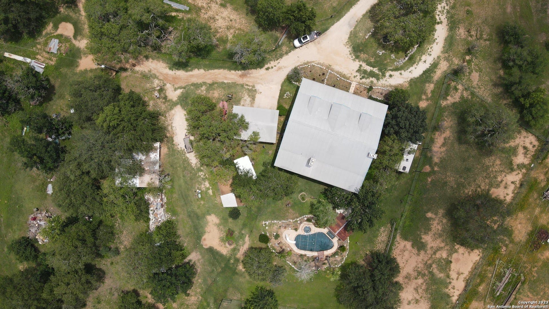 15 acres in Bexar County - photo 4