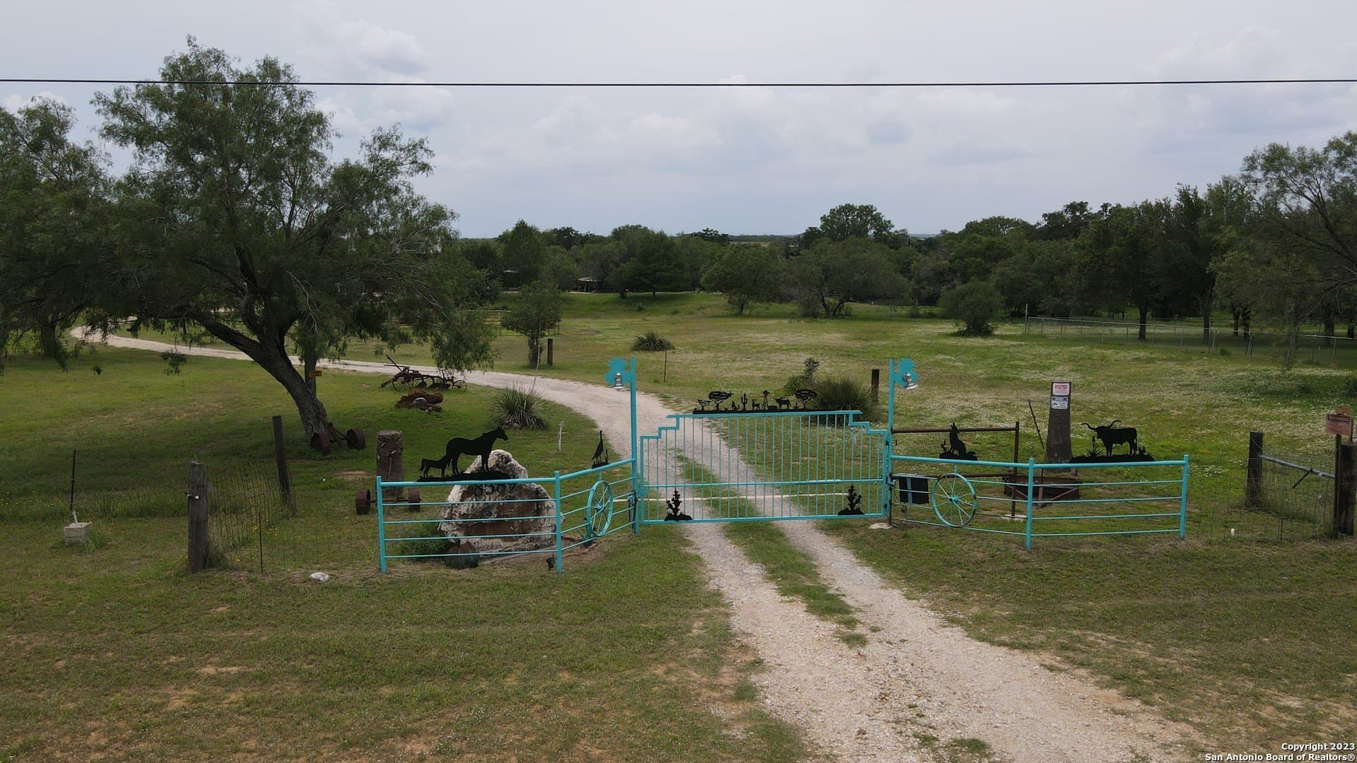 15 acres in Bexar County - photo 5